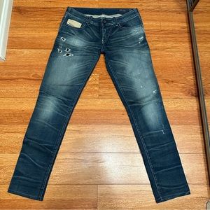 DIESEL GRUPEE JOGG JEANS - SIZE 27